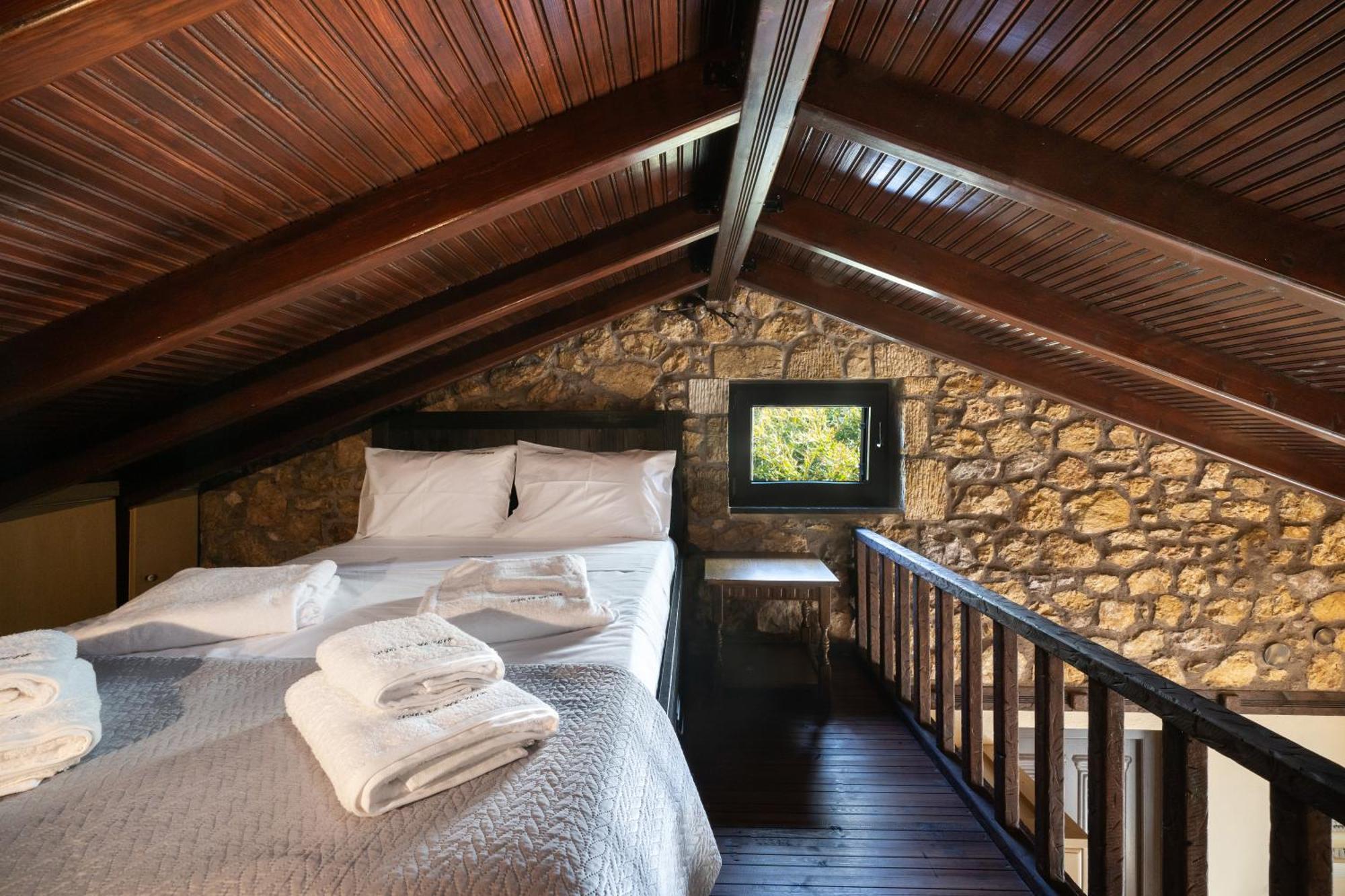Stone Village Skala Maries *